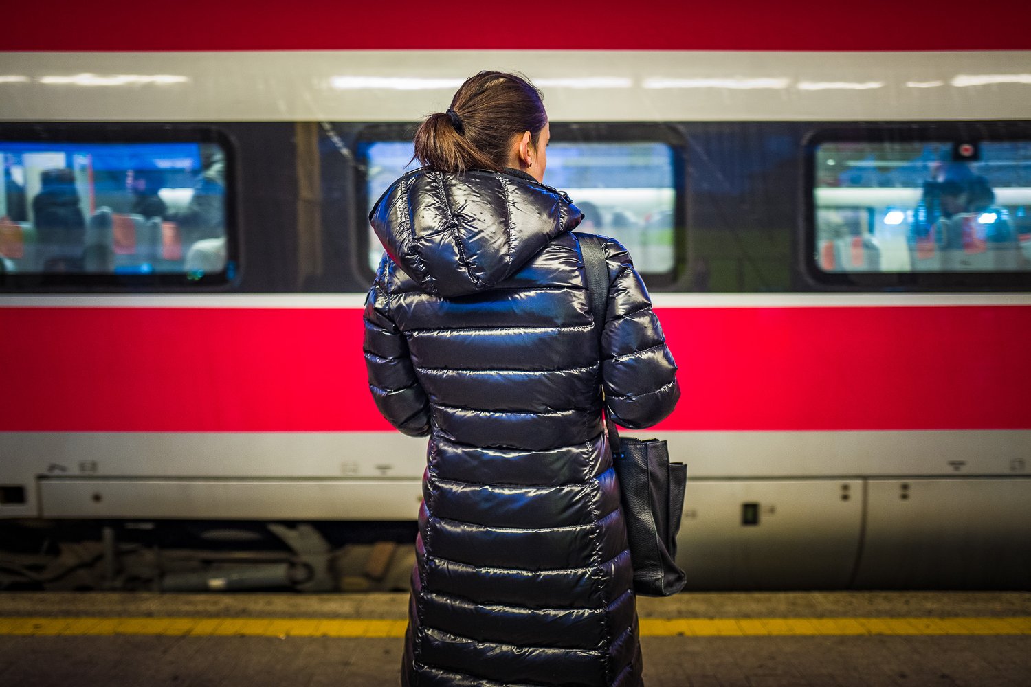 Chains, trains and automobiles