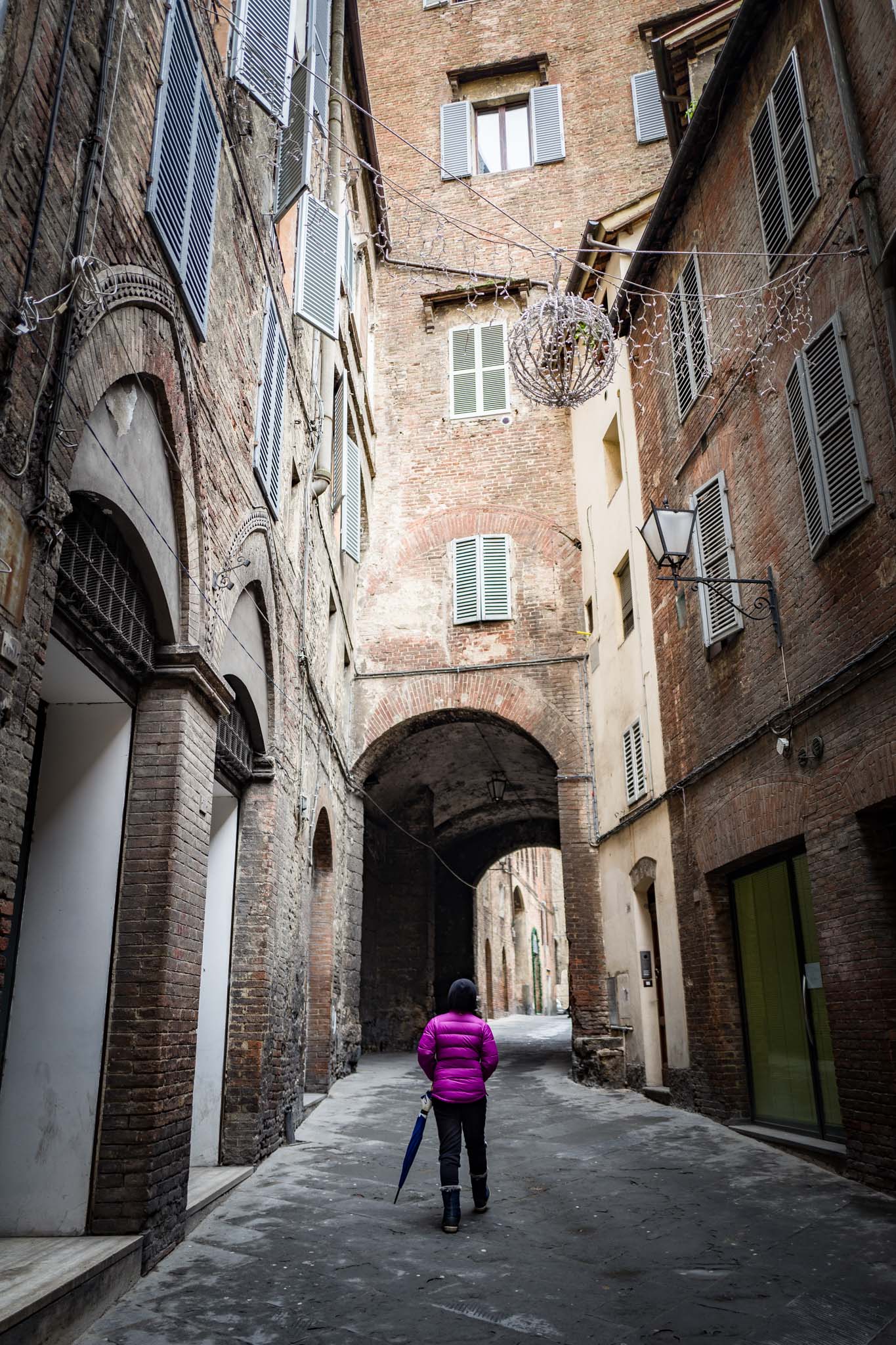 Polly loving the King’s Landing vibe…