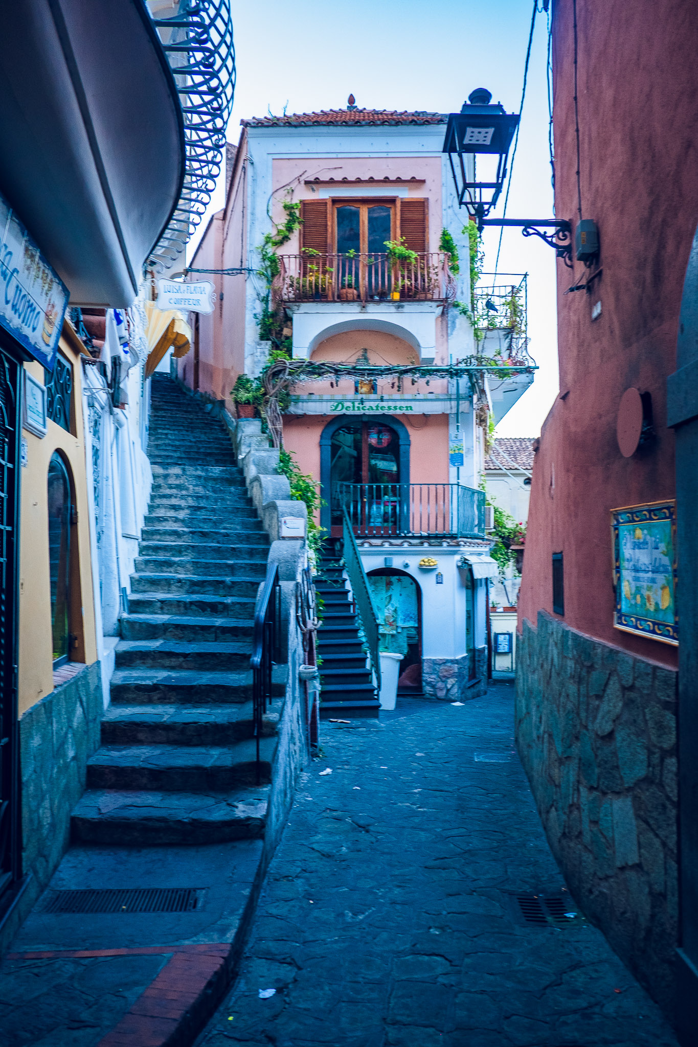  It took about 15 minutes to get up to the main road and catch a glimpse of Positano. 