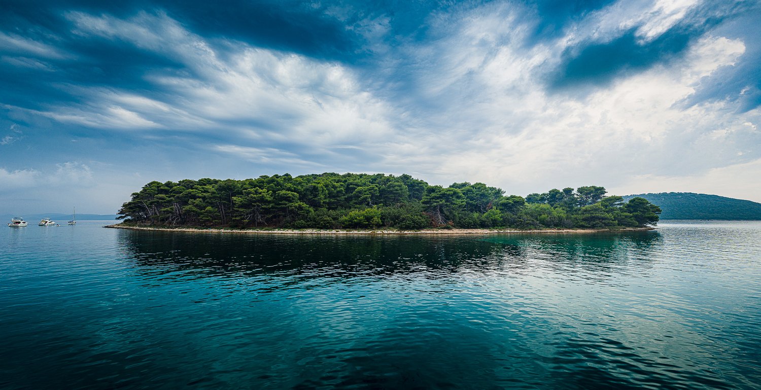 2019_08_L1160623-Pano.jpg