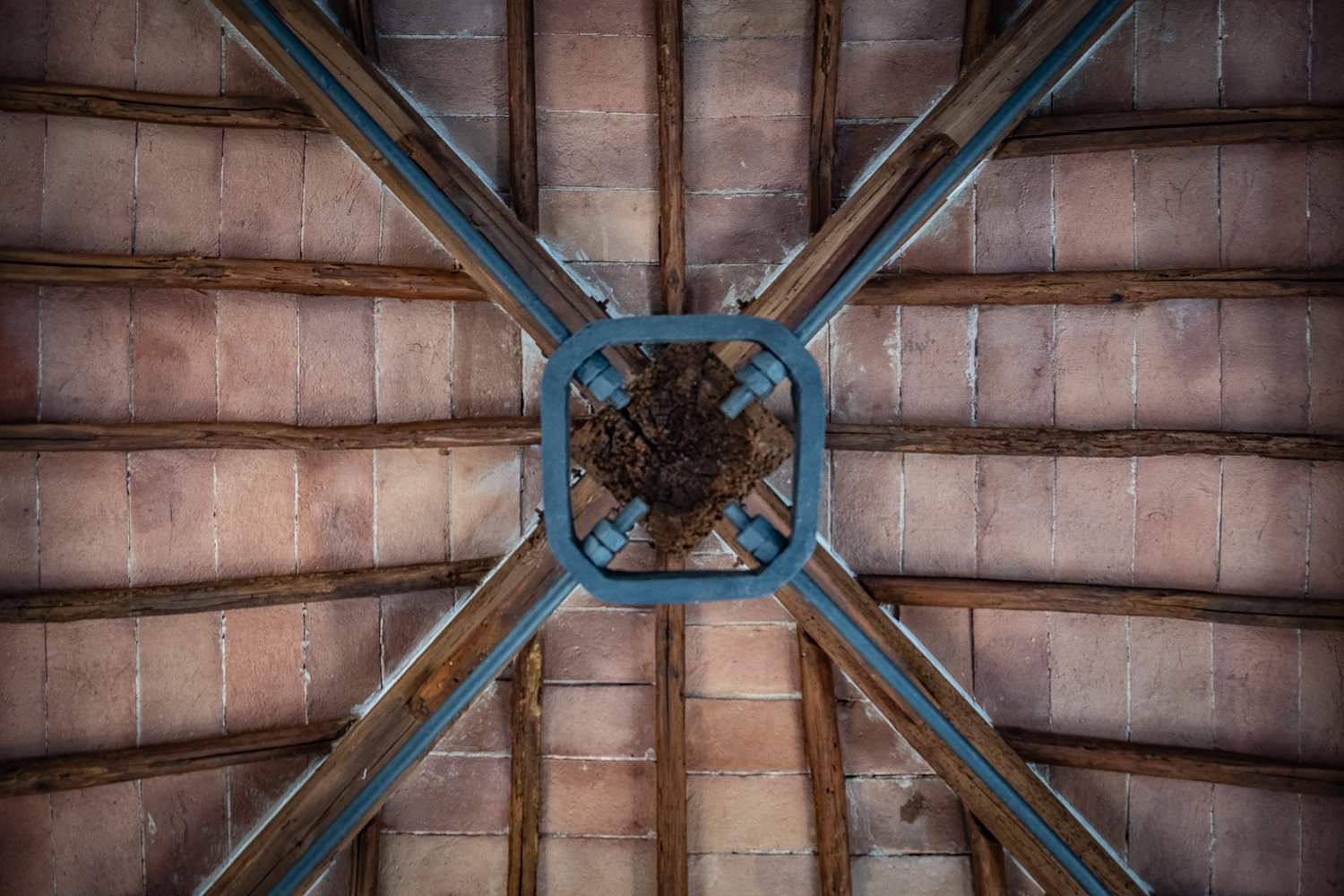  The very high ceiling of our bedroom. 