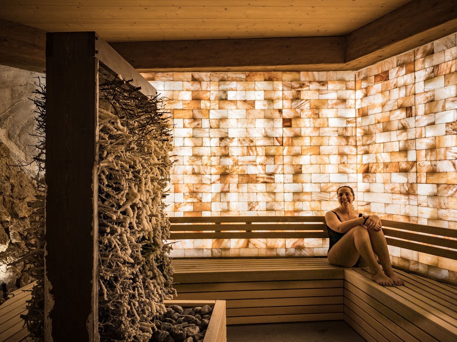  Salt room 